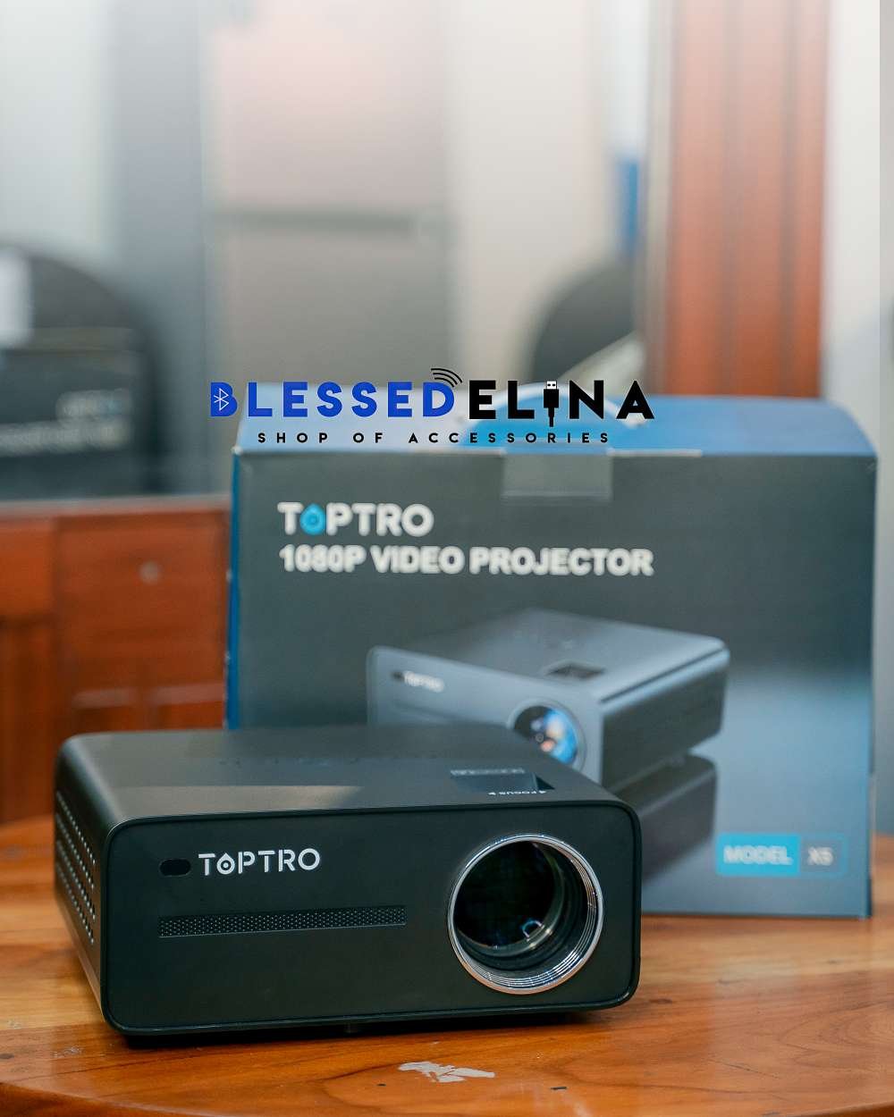 toptro-projector-front-view